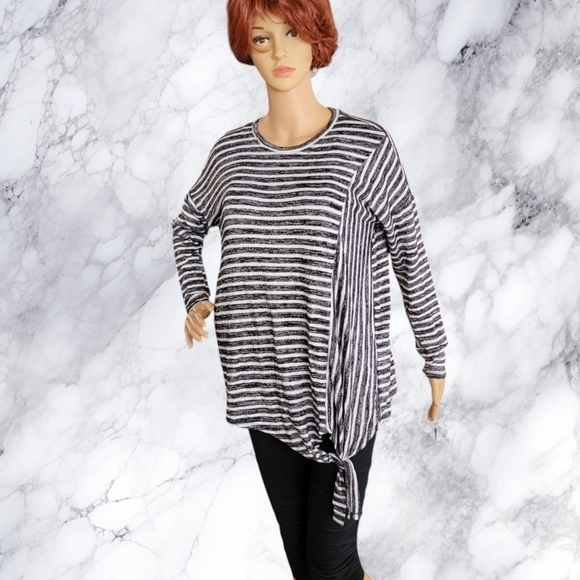 a.n.a sz. Small A New Approach Top Long Black/white Striped waist tie T48 - Picture 1 of 6